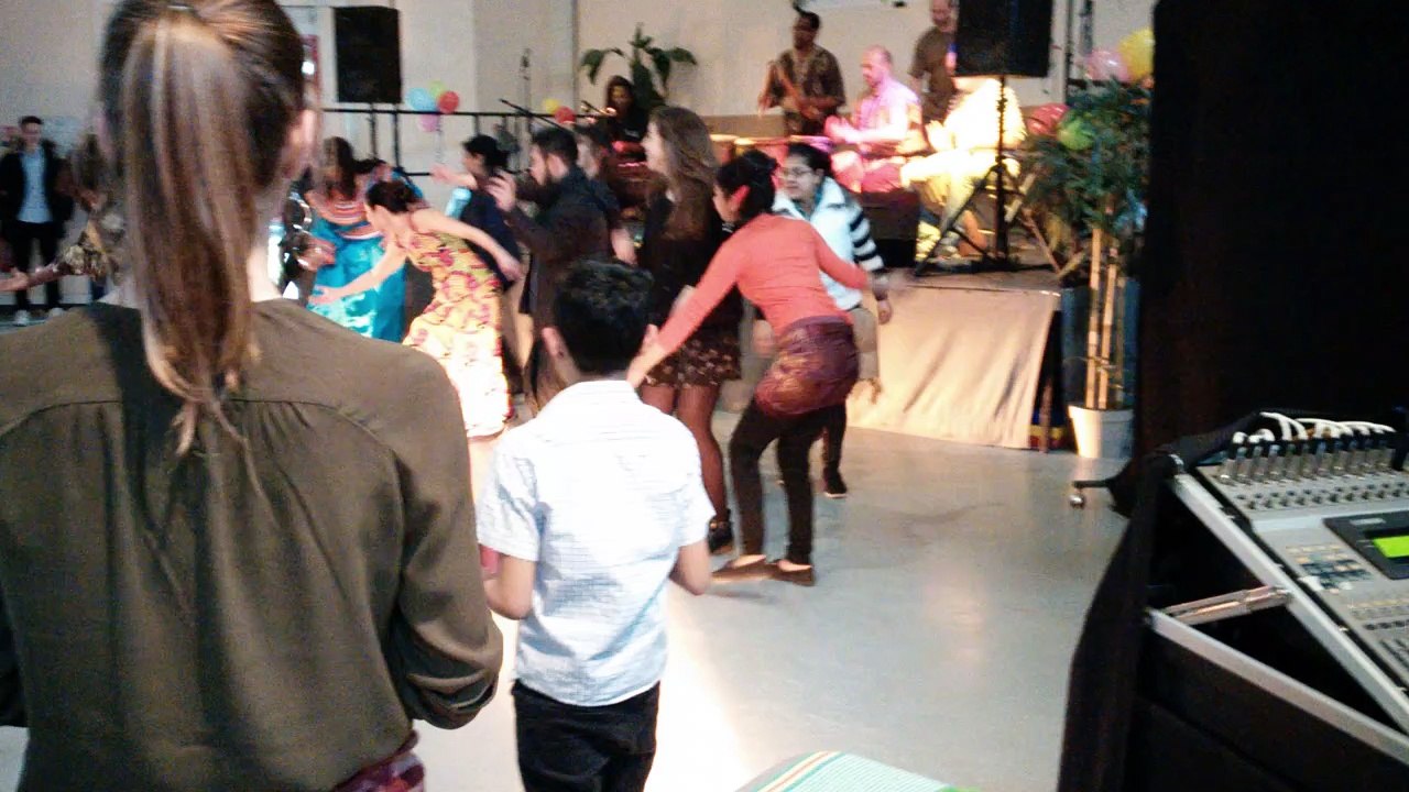 Premiere representation a la fete du lycée pro de Longjumeau