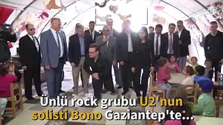 Bono visita refugiados sírios
