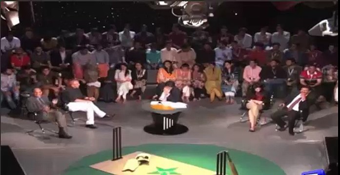 AbdulQadir Ne Aise Kia Baat Keh Di Keh Sb Hans Hans Ker Pagal Ho Gae