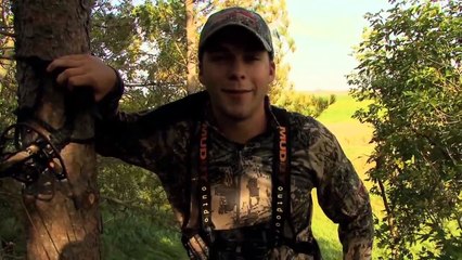 Stalking a Huge Buck Oh My Gosh Heartland Bowhunter EP 303