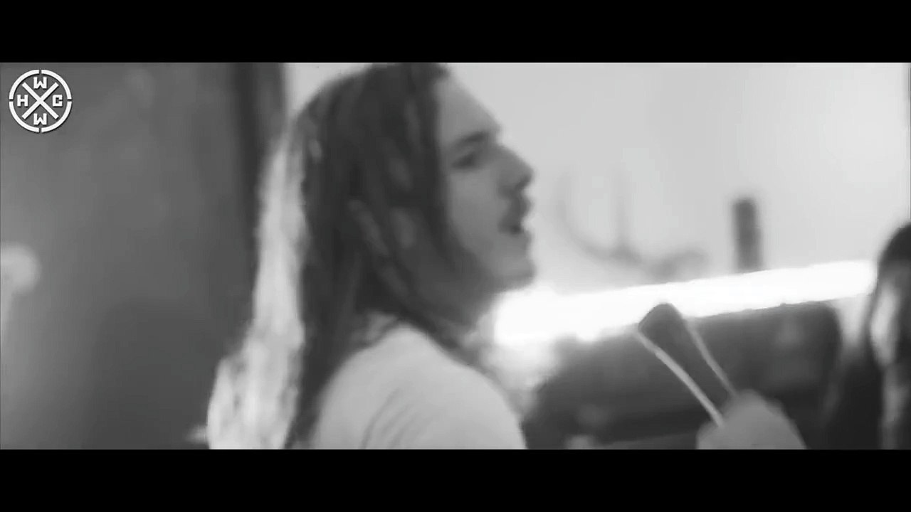 CHIPPED TEETH - SWEET EMBRACE - HARDCORE WORLDWIDE (OFFICIAL HD VERSION HCWW)