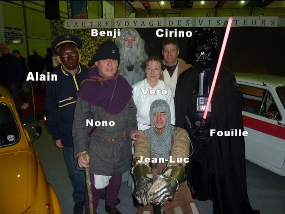 Animation du club fiat 500 et dérivés lors du salon du vehicule de collection a Reims en mars 2016