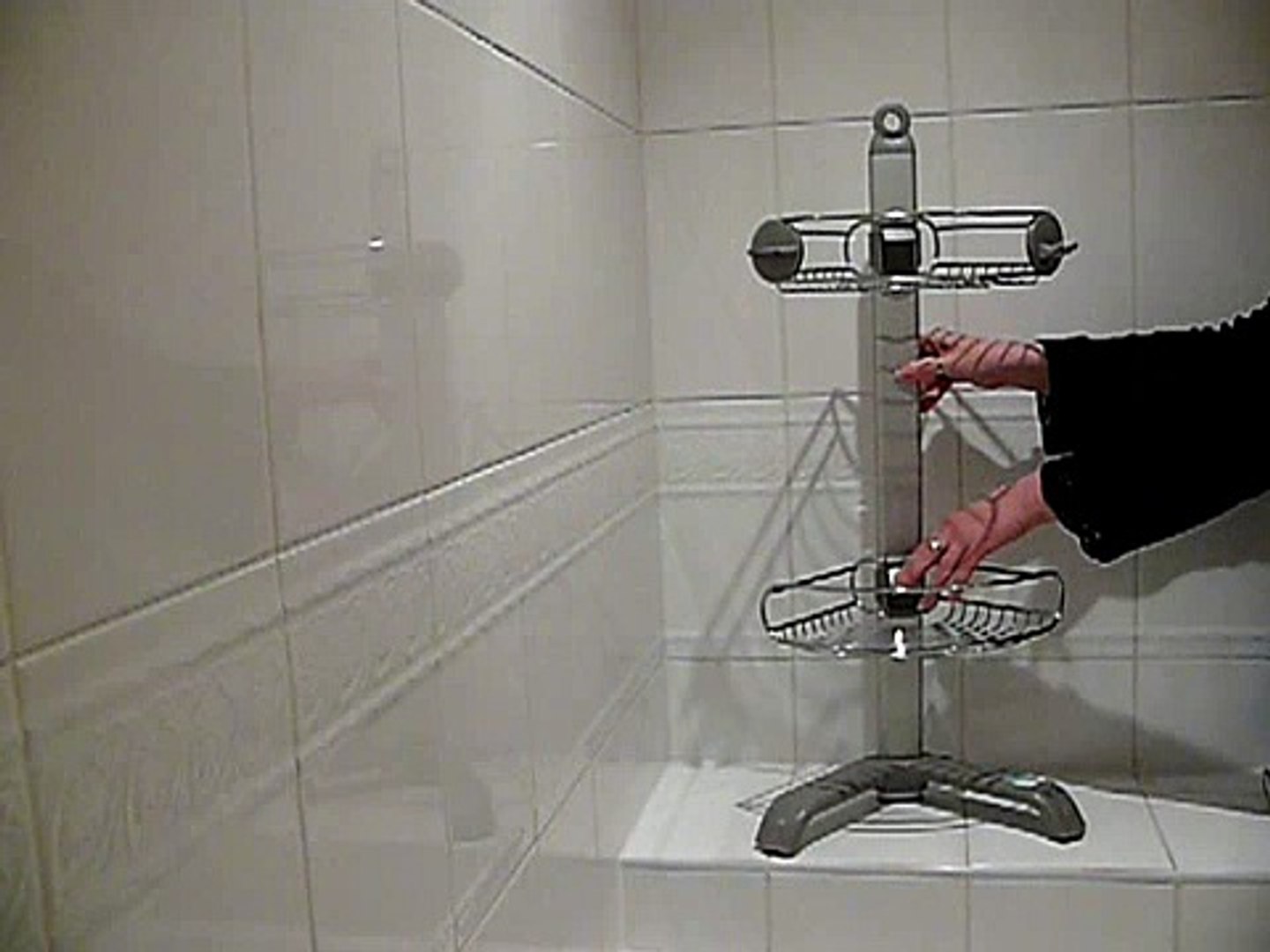 simplehuman corner shower/bath caddy from Things4MyHome.com - video  Dailymotion