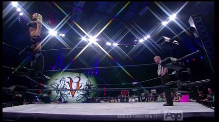 Velvet Sky vs. Madison Rayne