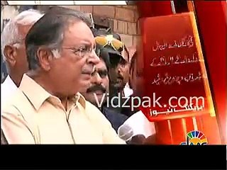 Asking Question about Raw Agent Pervaiz Rasheed agin angry with Reporter  sahafi per bharak uthe