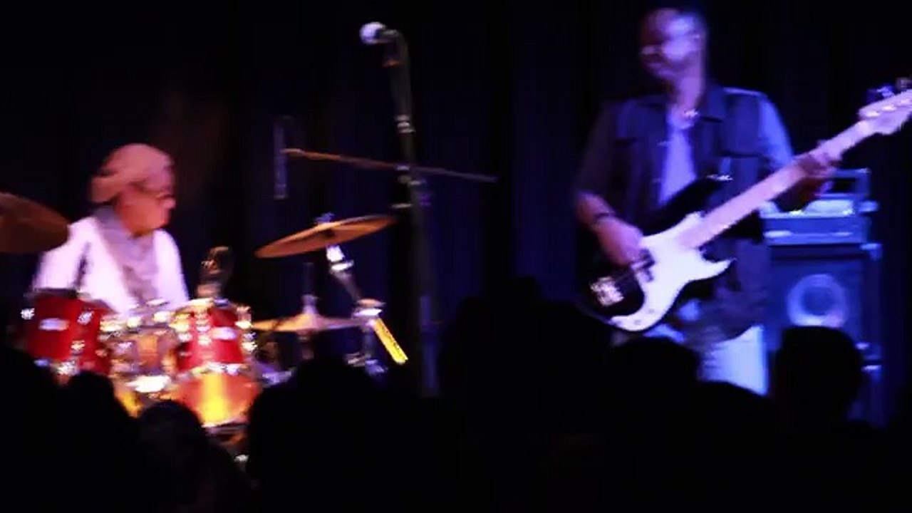 BARNAMIJKII NEW YEAR LIVE MUSIC DURDUR BAND 3