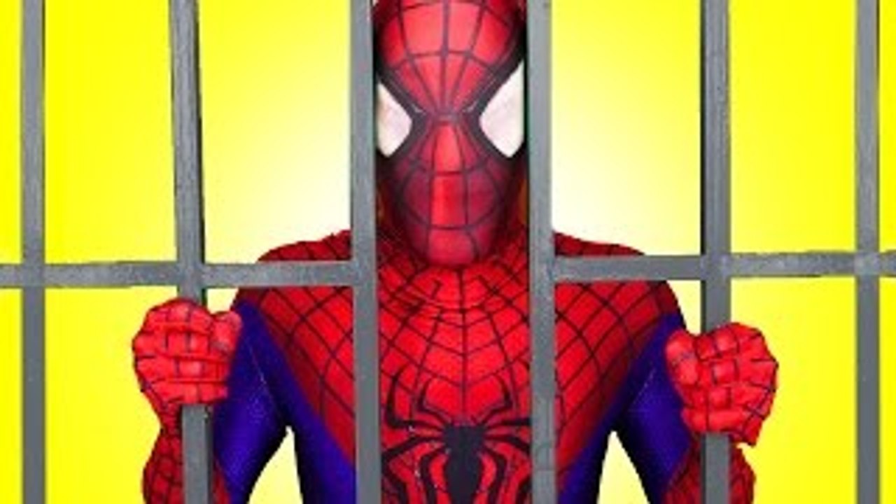 Spiderman vs Joker vs Frozen Elsa - Spiderman Goes in Jail - Fun Superhero Movie in Real Life