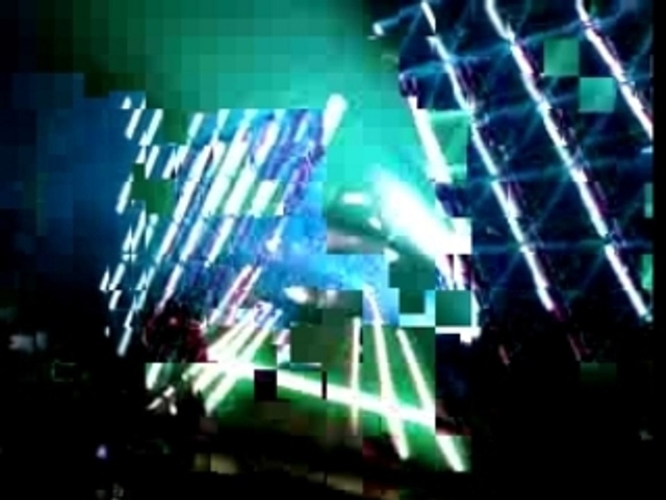 Daft Punk Alive 2007 Bercy- One More Time