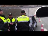 Report  TV - Policia vendos radarë në tunelin e Kalimashit, pezullohen 38 patenta