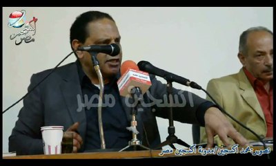 علاء الاسوانى الملايين بتتصرف من أجل تشويه الثوار والثورة