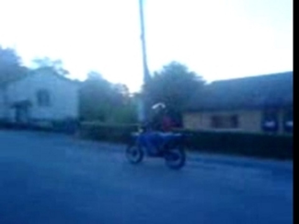 Damien stunt
