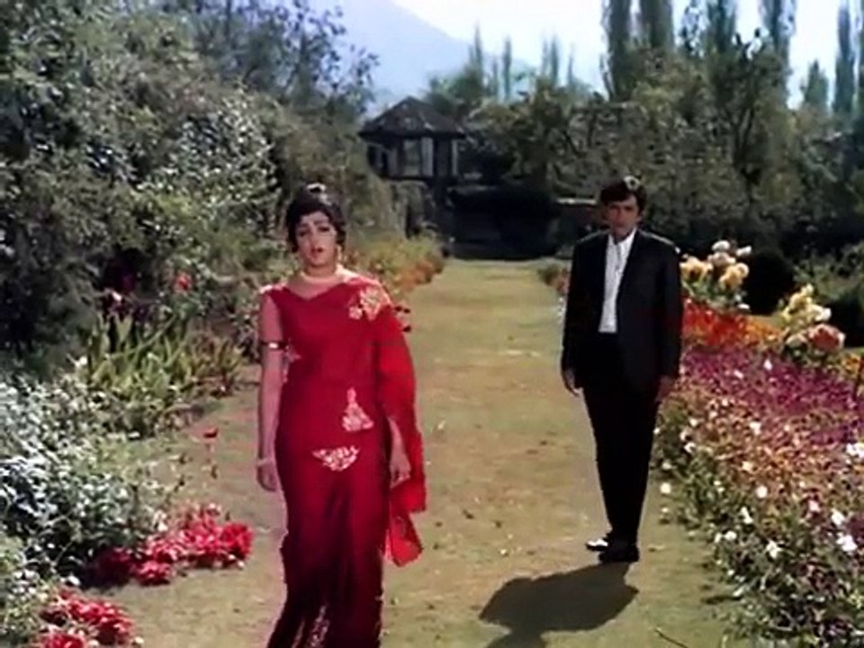 Khinche Humse Sanware - Lata Mangeshkar Hit Songs - Hema Malini Songs