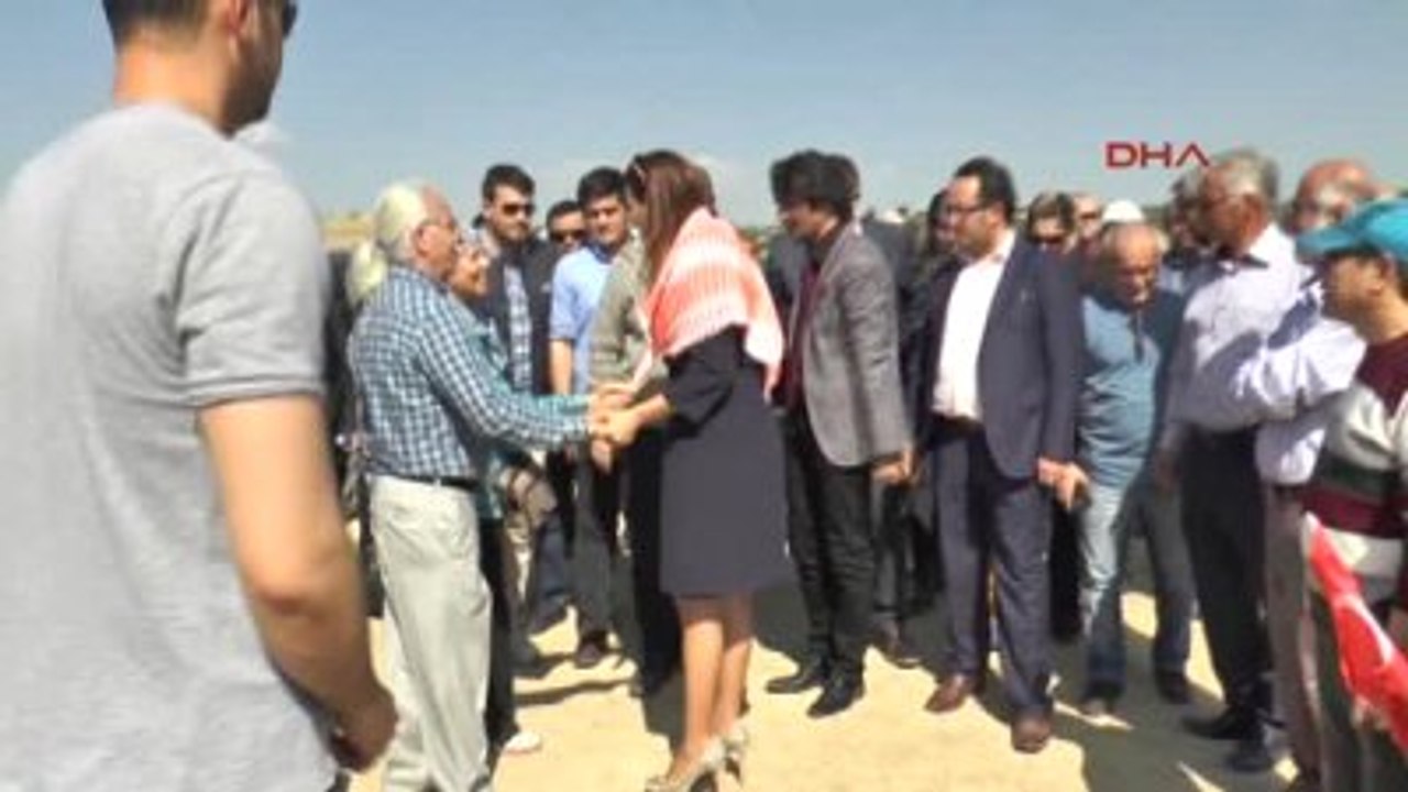 Denizli Azeri Vekil Paşayeva: "Ermenistan'ın Provakasyonuna Gereken Cevabı Verdik"