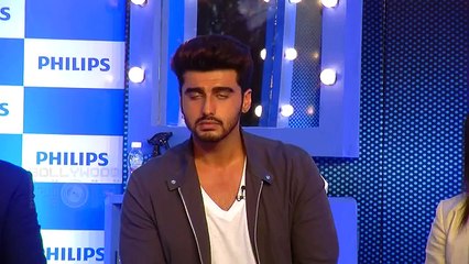 VIRAL! Arjun Kapoor SLAPS Radio Jockey!