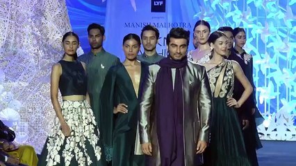 Lakme Fashion Week 2016   Arjun Kapoor Jacqueline Ramp Walk