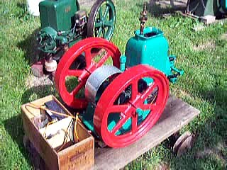 1913 1-1/2 hp StaRite hit miss gas farm engine