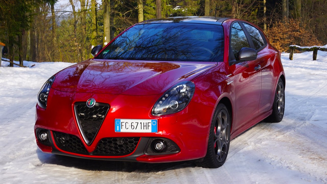 2017 Alfa Romeo Giulietta | 2017 Alfa Romeo Giulietta Review
