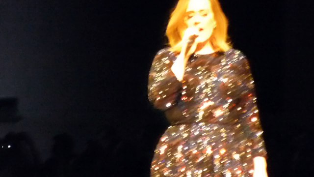Adele in Birmingham 20160402 - 01 - Hello