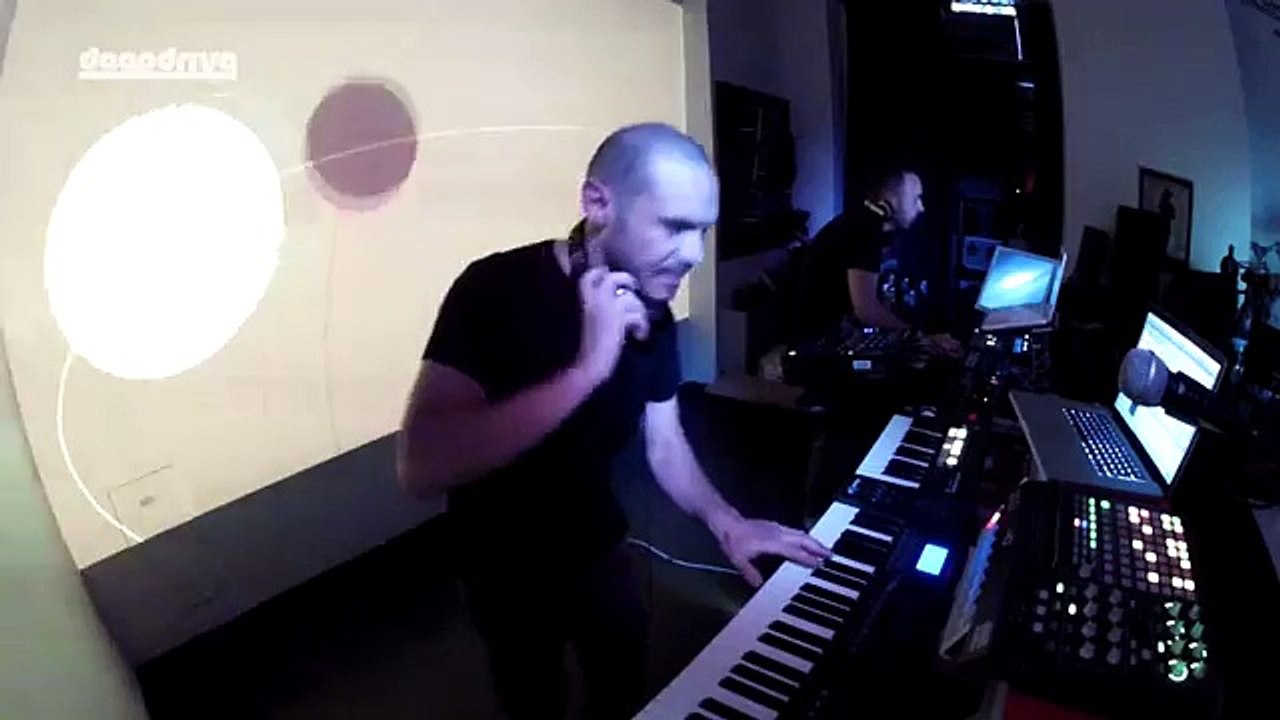 Deepdrive - Live Music  Visuals Performance  13th Sept 2014 4