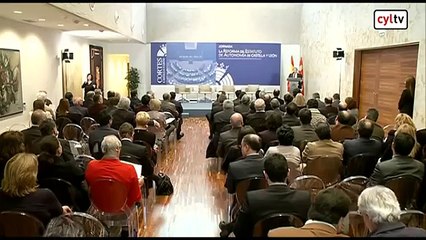Expertos plantean el voto preferencial en las listas cerradas y apoyan la limitación de mandatos