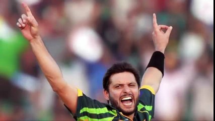 Top 10 Biggest Sixes in Cricket History Updated 2016!