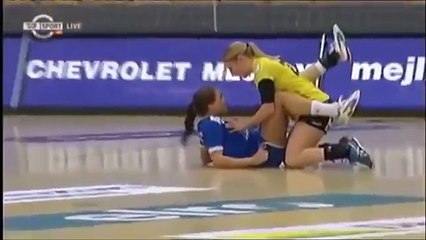 【エロ注意】女子ハンドボール試合中に美女が合体ｗｗ