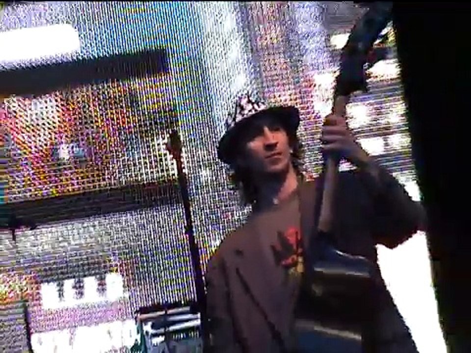 Zbogom Brus Li - I Bas Je Mokro Napolju (Cudne Kise) - LIVE