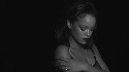 Rihanna Debuts B&W ‘Kiss It Better Music Video