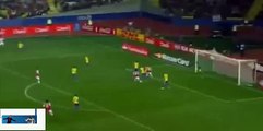 Las dos jugadas de samba de Willian con Dani Alves y Filipe Luis -  Brasil vs Paraguay