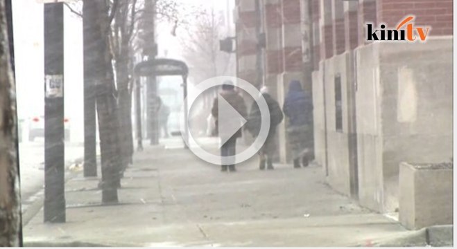 Penduduk terkejut Chicago dilanda salji luar musim