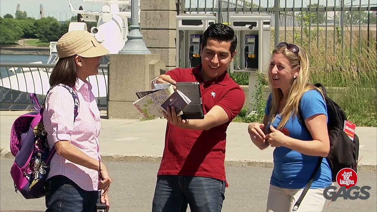 Woman Proposes Live on FaceTime !