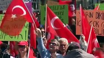 احتجاجات ضد اللاجئين في تركيا قبل بدء تطبيق اتفاقها مع اوروبا باعادتهم