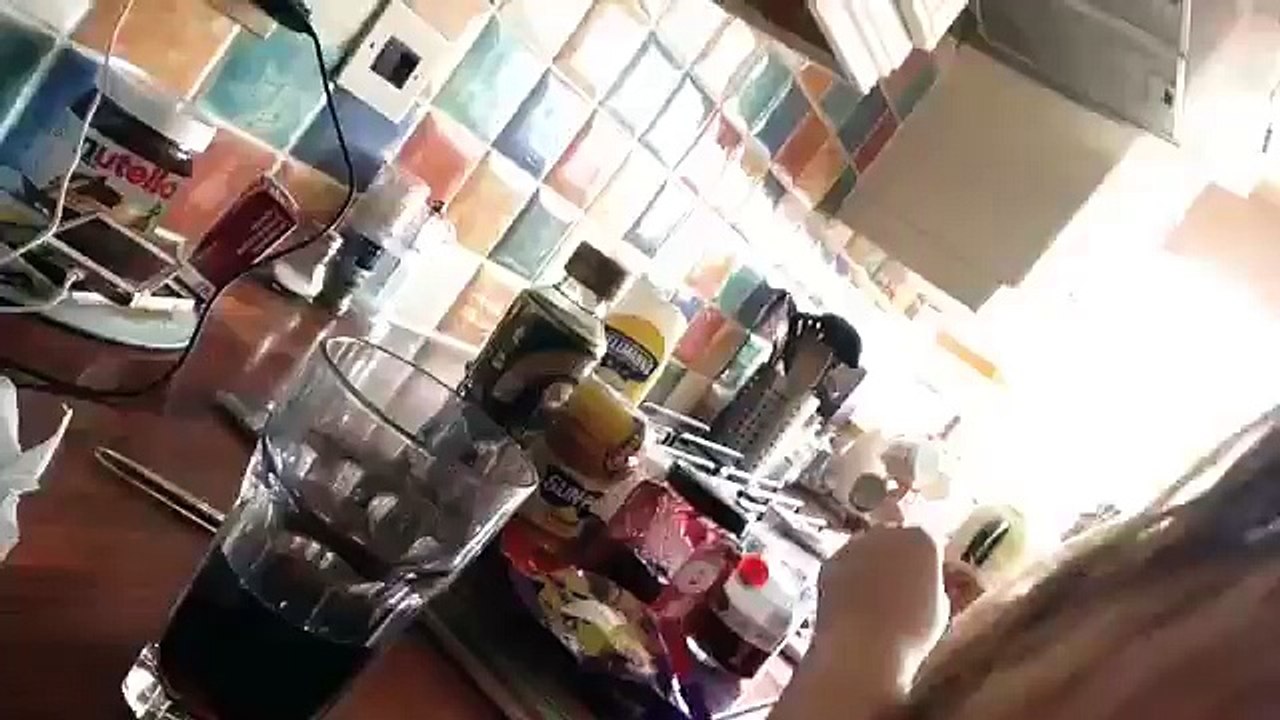 Teaspoon challenge ft Taya McLean | Izzy Young