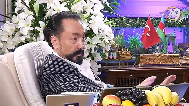 Hz. Musa (as) peygamber olduğunda 70 yaşındaydı. Hz. Mehdi (as) da başa geçtiğinde ileri yaşta olacaktır.