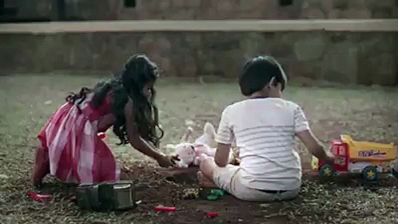 Salutes the House Wife.