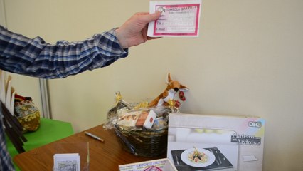 Tombola  visiteurs Bourse aux vêtements fayet l'faire