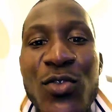 Darren Sammy Thanks His Pakistani Fans. smile emoticon