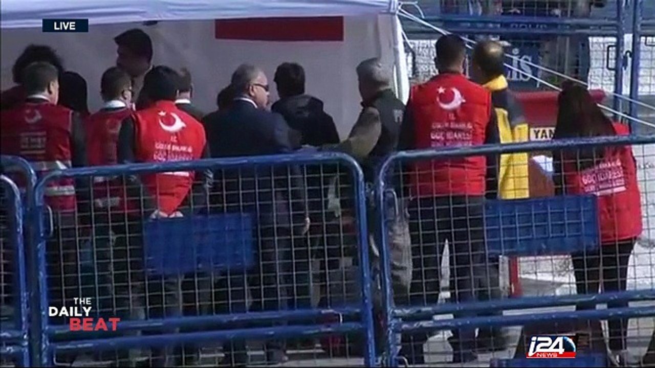 Migrants sent back from Greece arrive in Turkey under EU deal