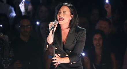 Demi Lovato Perform ''Ston Cold'' at iHeartRadio Music Awards 2016
