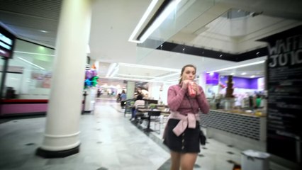 Cette vidéo va vous permettre d'expérimenter ce que c'est d'être autiste