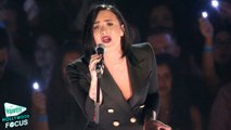 Demi Lovato Sings 'Stone Cold' with Brad Paisley at iHeartRadio Music Awards 2016