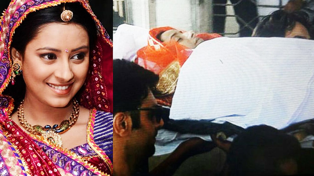 "Pratyusha Banerjee's "body being taken for FUNERAL from hospital