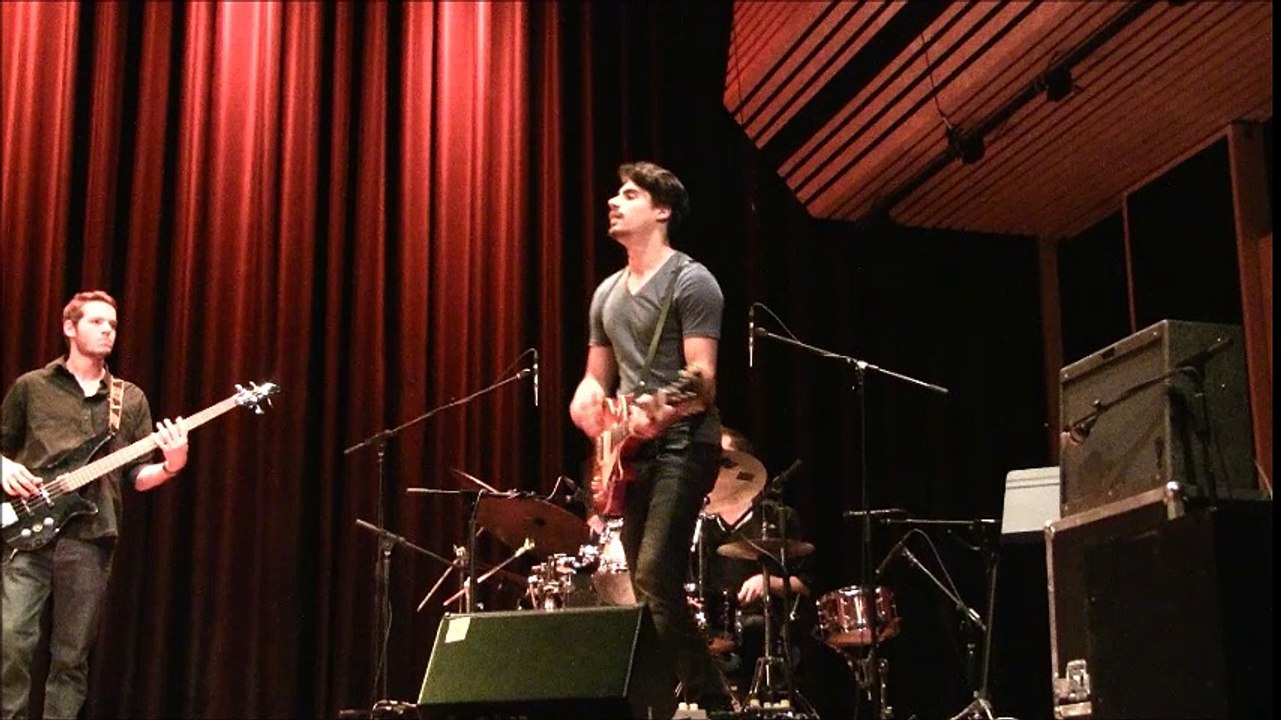 Crash Test - FIGHT LIFE - Concert de Bachelor 11.06.2015 Lausanne