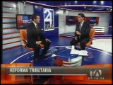 Los Desayunos, entrevista a Alberto Acosta Burneo