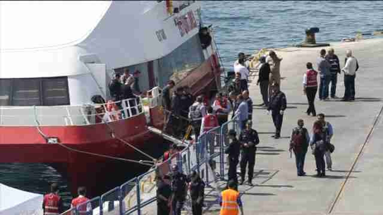 Turquía recibe el primer contingente de emigrantes expulsados de las islas griegas