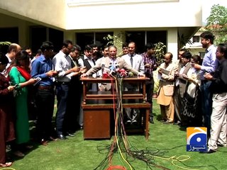 Panama leaks Pervaiz Rashid defends Sharifs, slams Imran 04 April 2016