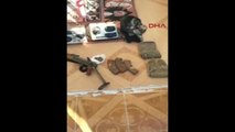 Diyarbakır'daki Bir Evin Banyosunda 1 Adet Kaleşnikof Tüfek Bulundu