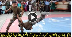 Pakistani Solider Very Badly Beating The Indian Soldier On Wahhga Boarder Lahore.