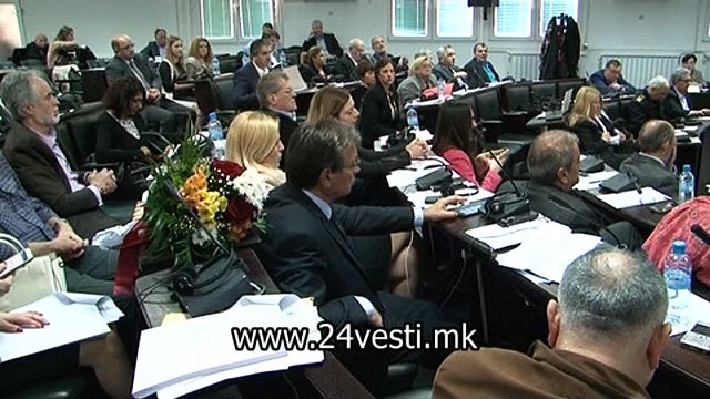 KIKI KRSTOT VO BUTEL 04 04