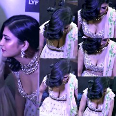 Shruti Hassan Shows Milk Jugs at Lakme Fashion